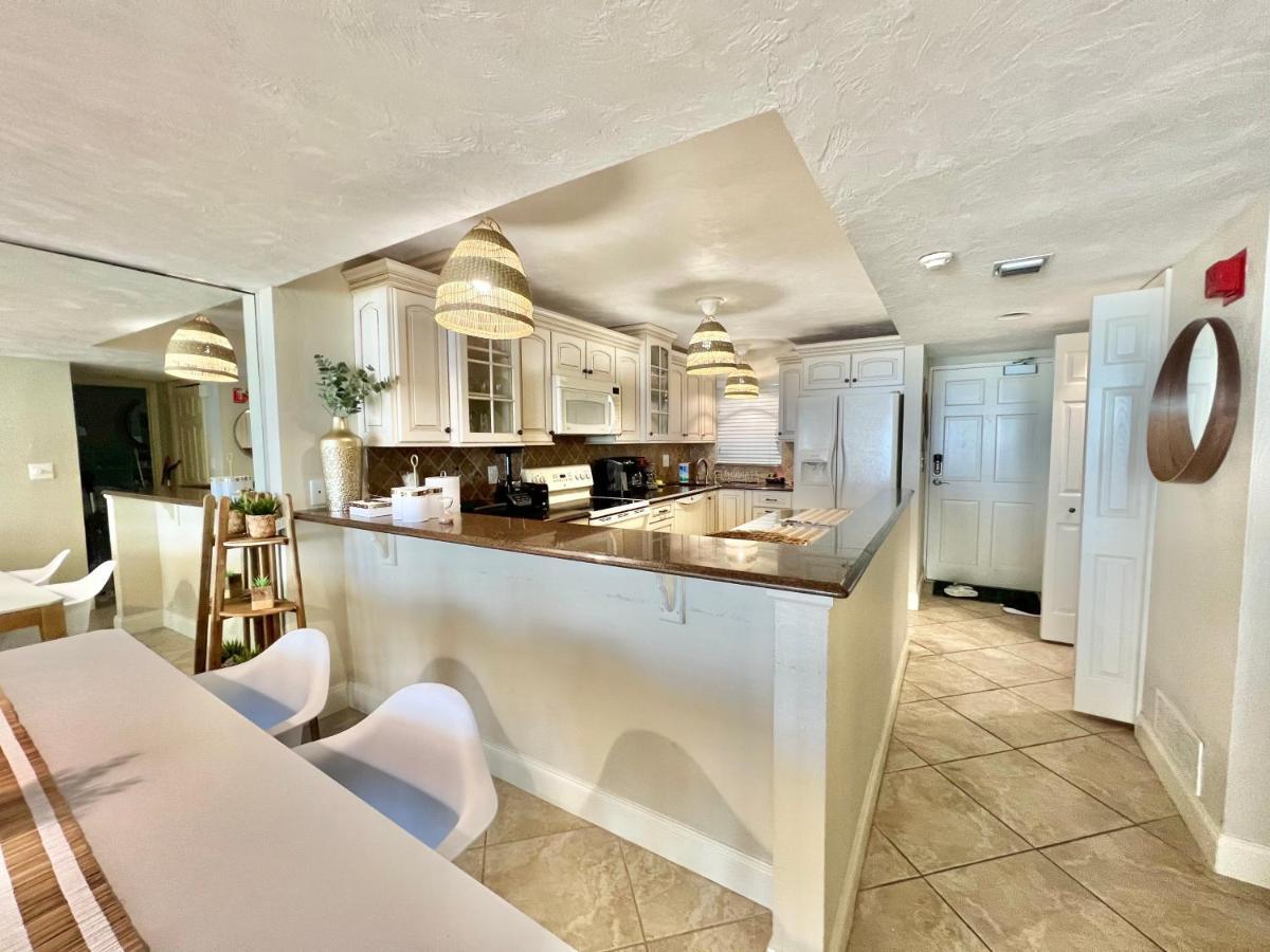 Beach Oasis 704 Lovely Daytona Ocean Front For 5 Sleeps Up To 12 代托纳海滩 外观 照片